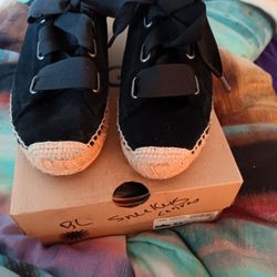 UGG BRIANNA Bl Suede Sneakers. Sz 6.5