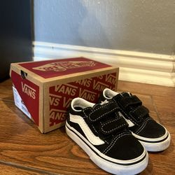 Black Strap Vans 4c