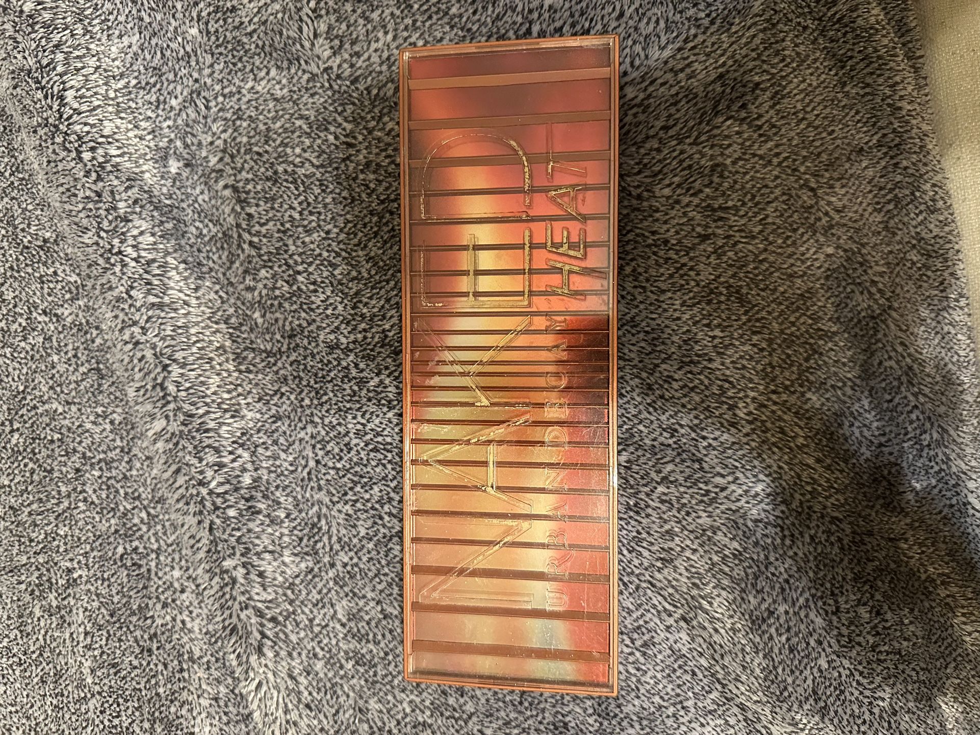 Naked Heat Eye shadow