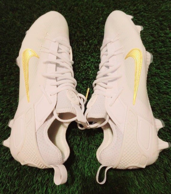 Brand New NIKE HUARACHE ELITE 9 LAX Low
FOOTBALL CLEATS White Gold SIZES 7, 9.5, 10.5, 11.5, 12.5