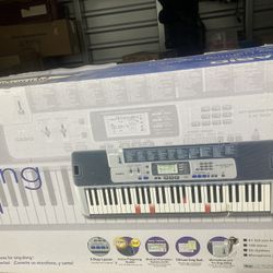 Casio Lighted Play Keyboard