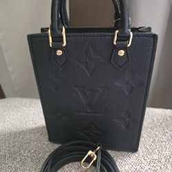 Louis Vuitton Petit