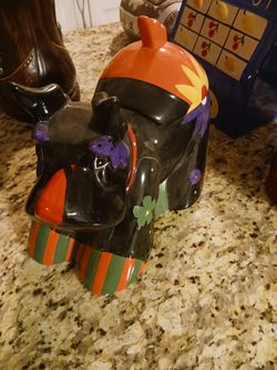 Cookie jar