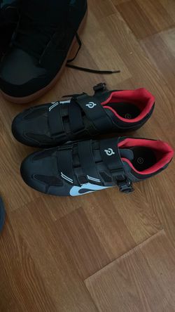 Cycling shoes
