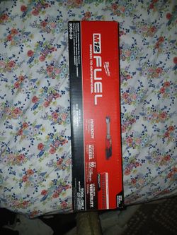 Milwaukee m12 fuel INSIDER Extended Reach Box Ratchet
