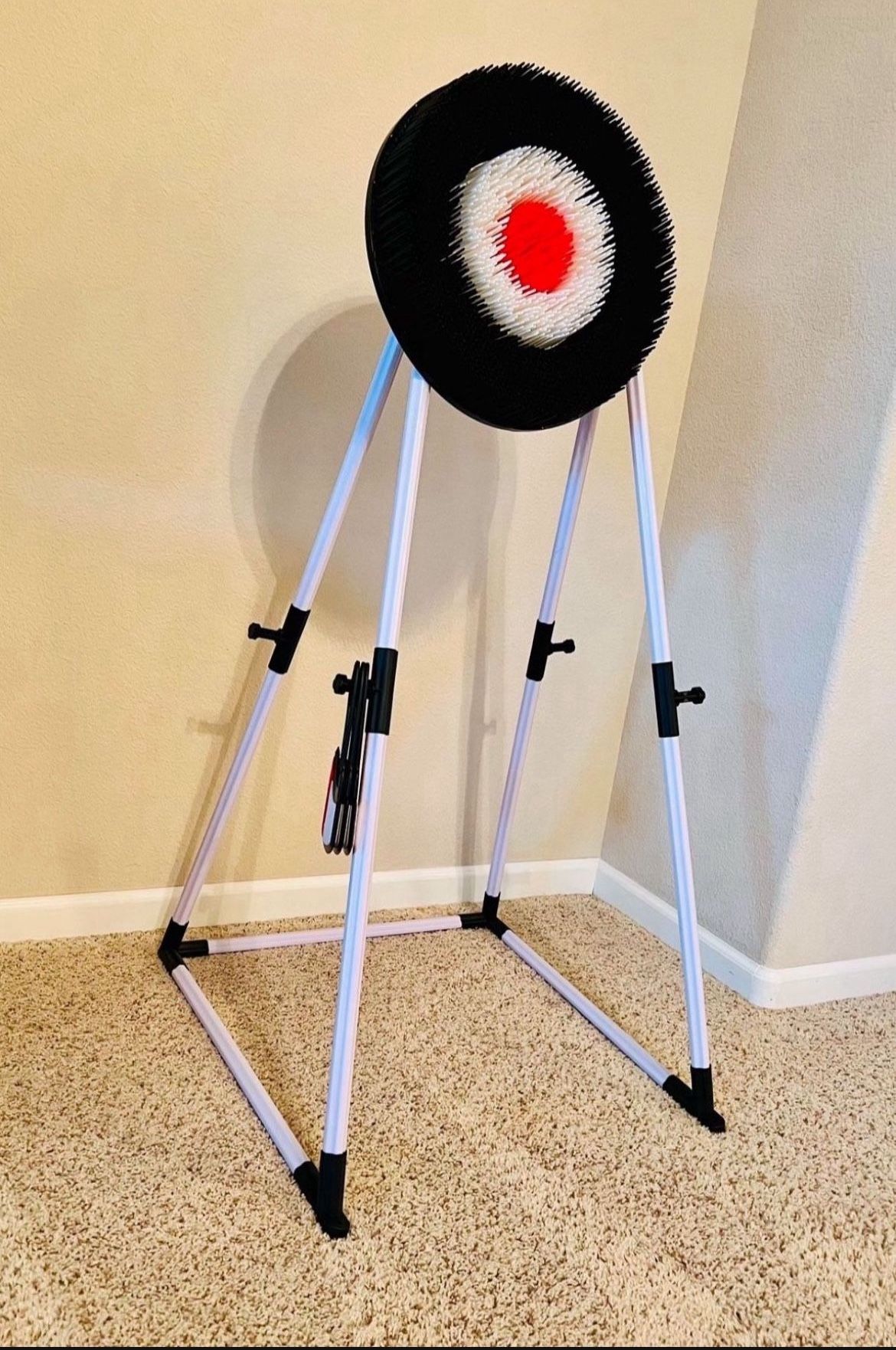 Plastic Axe Throwing Set & Dartboard (reversible)