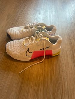 Women’s Nike Metcon lifting shoes