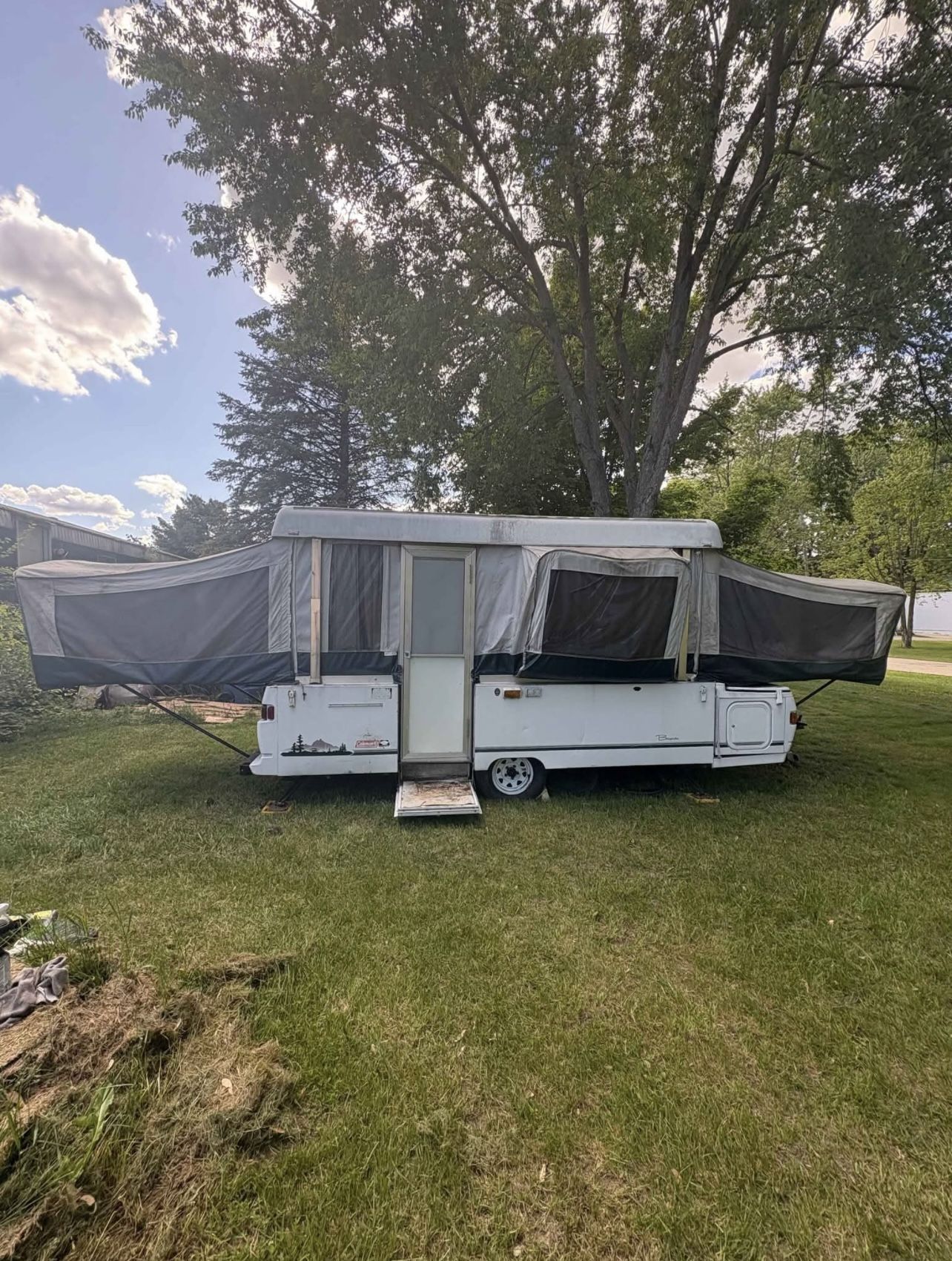 2000 Coleman Pop-Up Camper