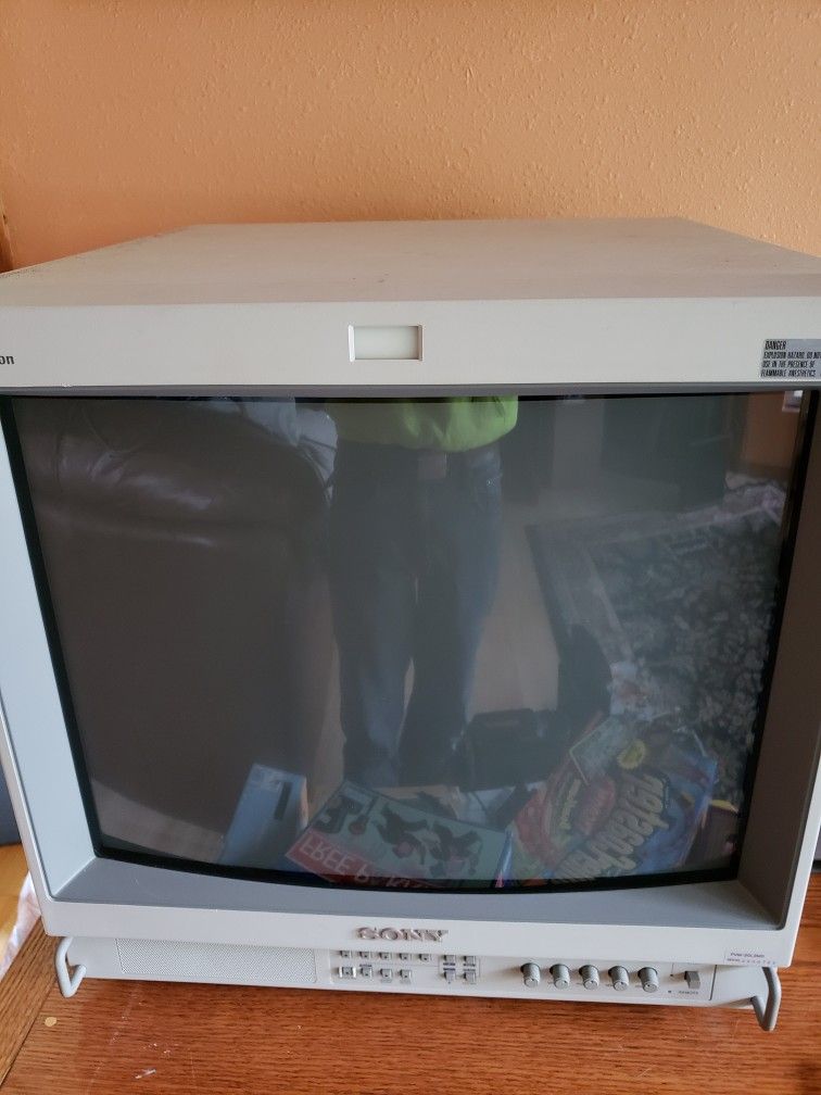 CRT, PVM, TV