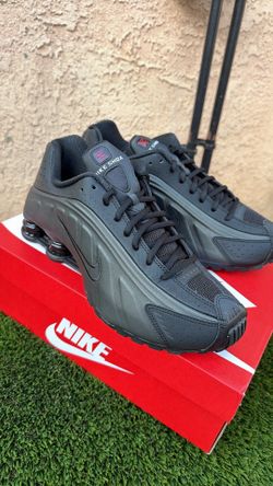 Nike Shox R4