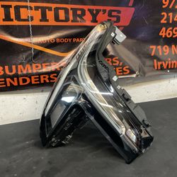 CADILLC XT4 LH HEADLIGHT 2019-2023 OEM