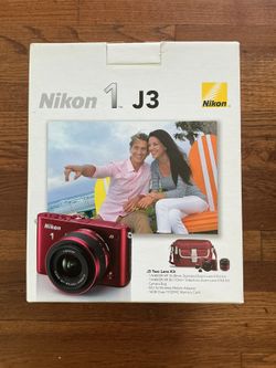 🎄🎁 Nikon 1 J3 Two Lens Kit **New in the Box**