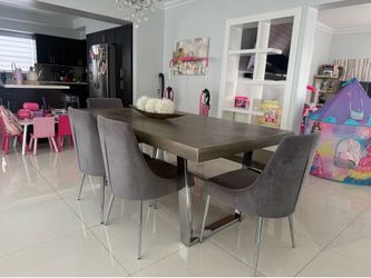 Gray 7 Pc Dining Room With Bench And 4 Chairs plus server