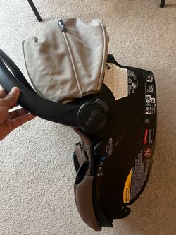 Infant car seat with base