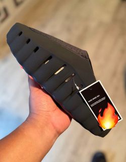Size 10 Men / 11 W- Nike Mind 001 Black Slides