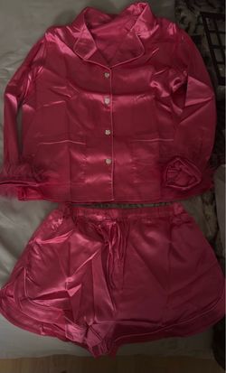 Polyester Pajama Set Long Sleeve and Shorts (brand new in packages 📦 & in S, M, L & XL)