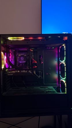 Gaming PC - Intel Core i7, AMD Radeon RX 7600, 16GB RAM