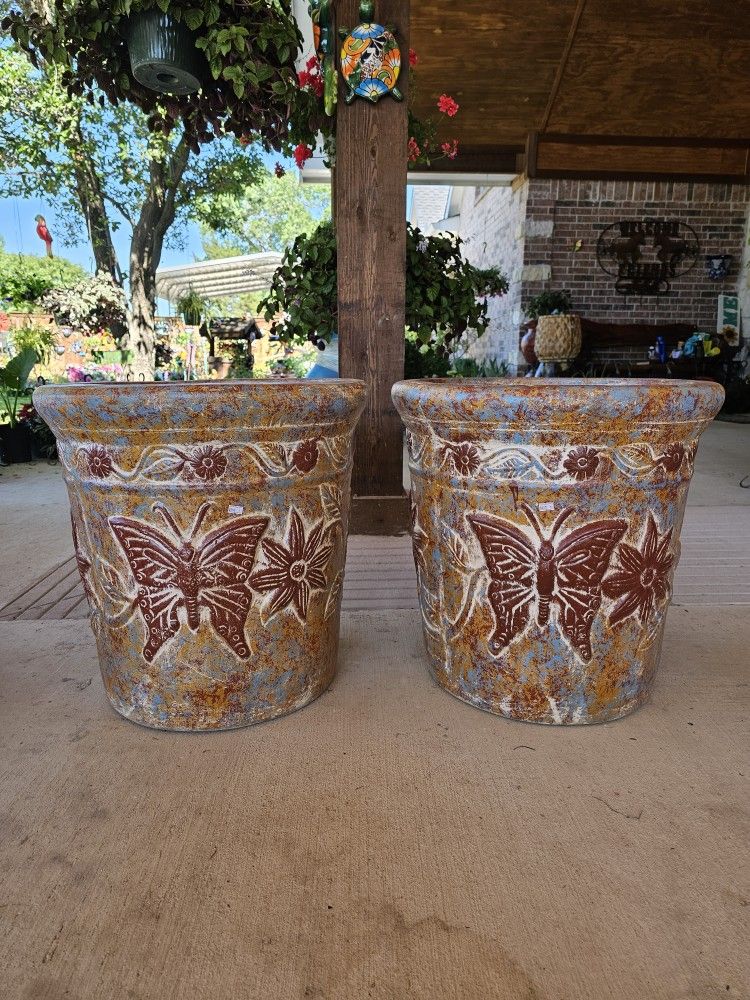 XL Butterfly Clay Pots . (Planters) Plants, Pottery, Talavera $100 cada una.