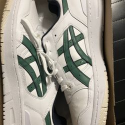 Men’s Asics Shoes 