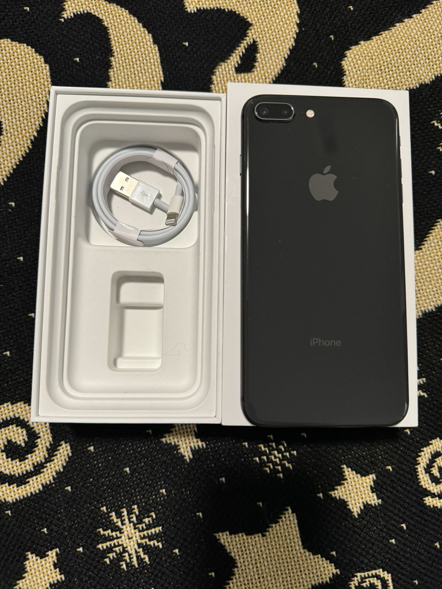 iPhone 8 Plus 64gb Unlocked