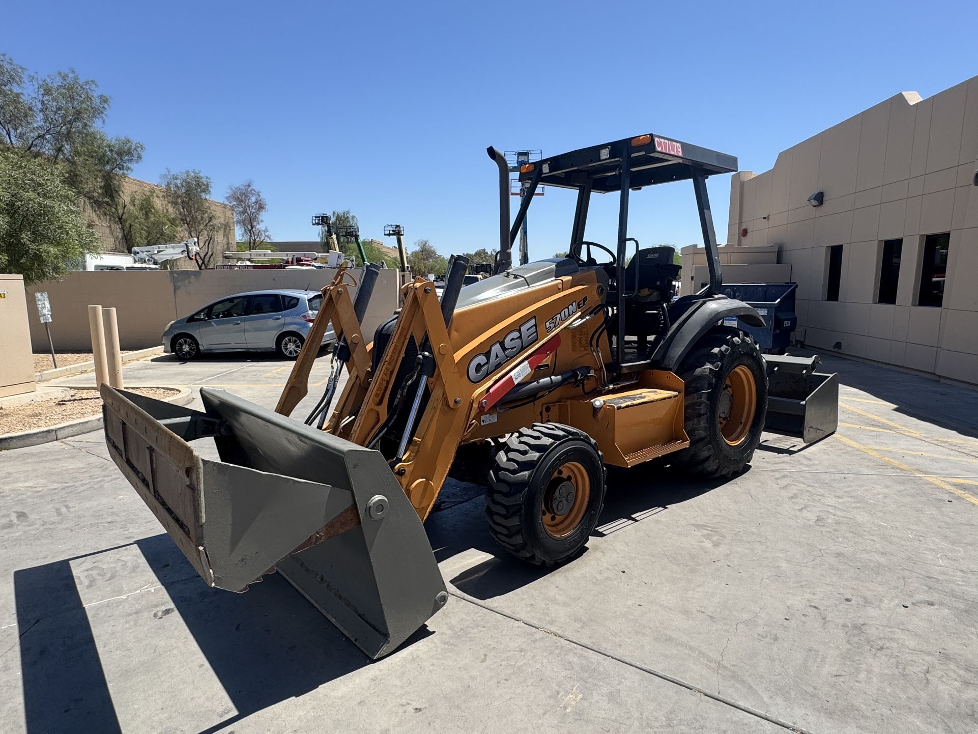 2016 CASE 570NEP Skid Loader 4/1 Bucket