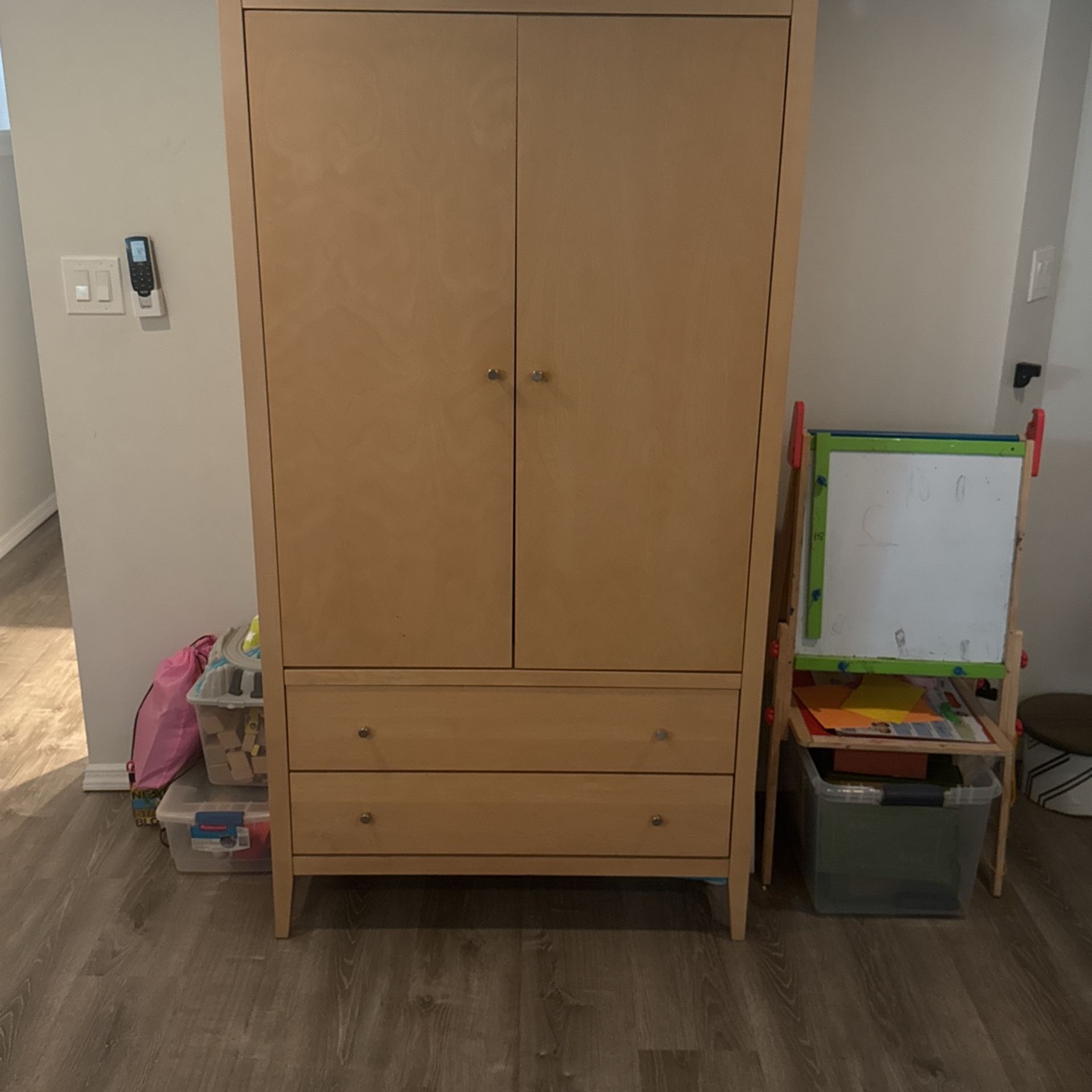 Baronet Armoire