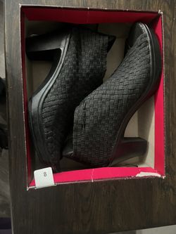 Women’s Casual Shoes Black Size 8