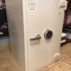 Cannox Pharmacy Safe 
