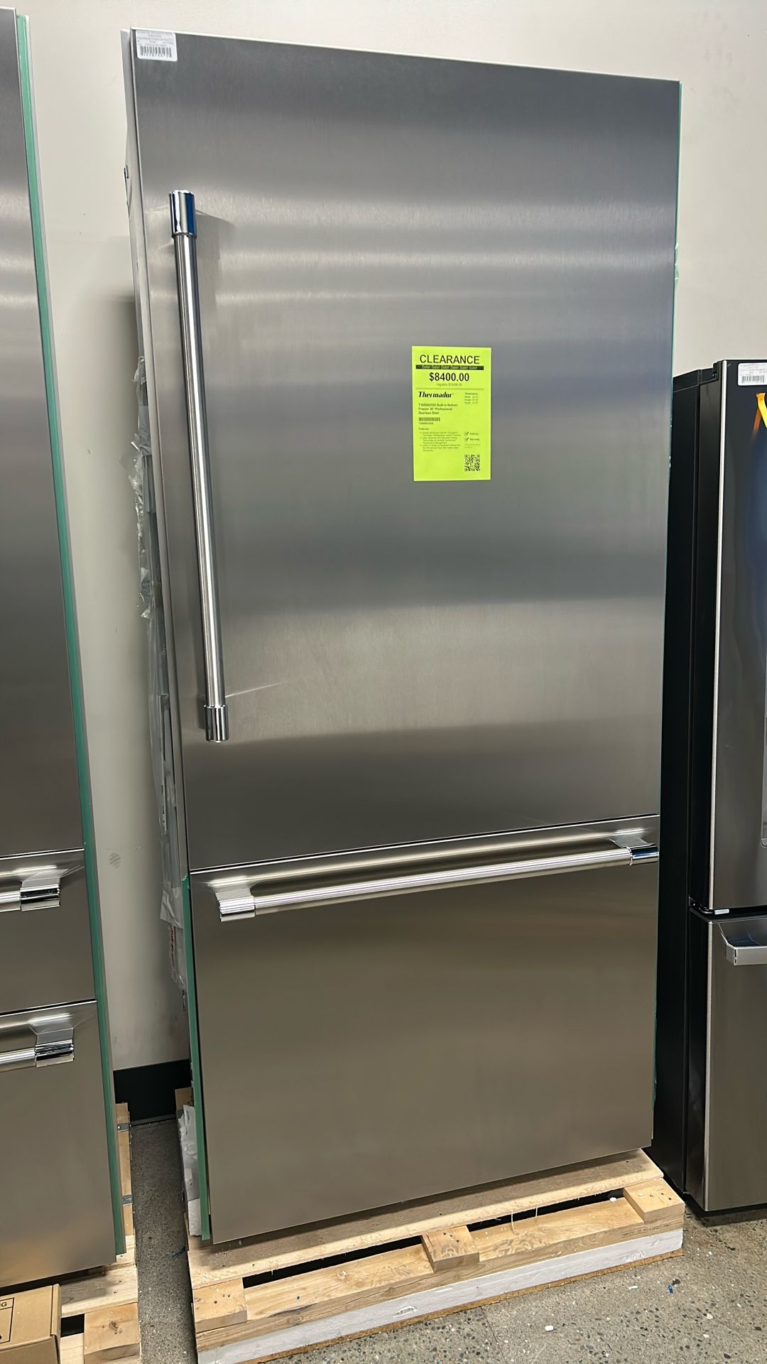 Thermador 36” Built-In Freezer On Bottom