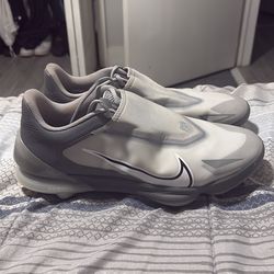 Nike force zoom Trout 8 pro