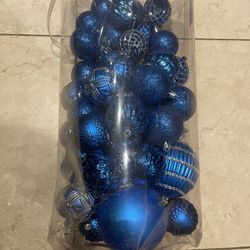 CHRISTMAS Assortment Of Different Sizes Blue Christmas Ornaments 