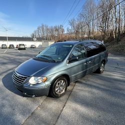 2007 Chrysler Town & Country