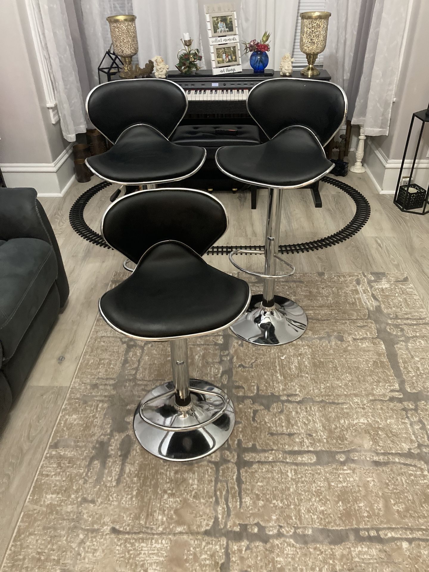 countertop adjustable chairs
