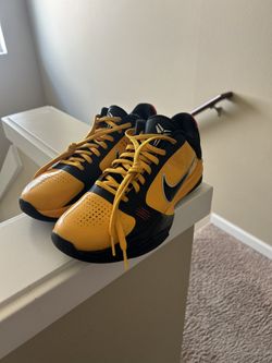 Kobe 5 Size 7.5