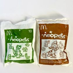 2004 McDonalds Happy Meal NEOPETS- Techo & Moehog NIP