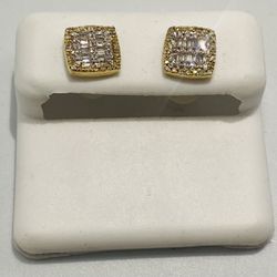 Gold With diamond Earrings 0.33 CTW