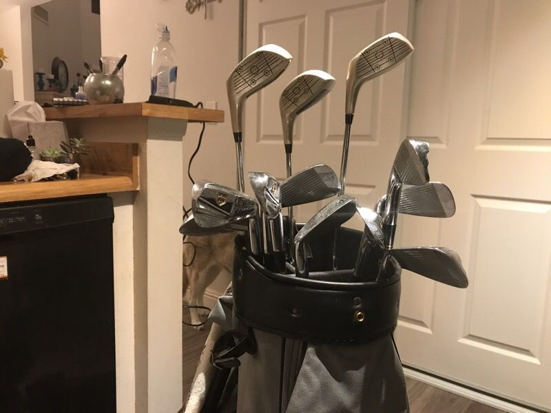 Golf Clubs Full Set of Northwestern Pro Bilt Irons 3-Wedge Plus 1,3,5 Wood, Putter and Bag!!