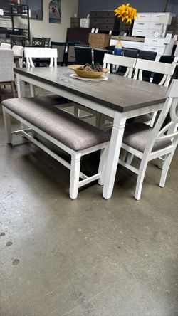 $499 Stunning Dining Table Set