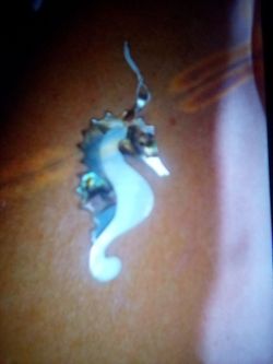 SEAHORSE PENDANT MOTHER OF PEARL ABALONE INLAY