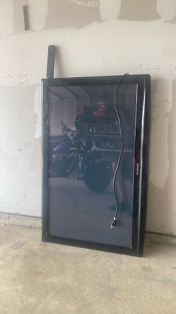 Panasonic tv w/remote hdmi