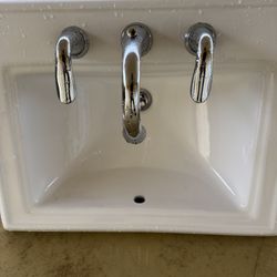 Porcelain Sinks 