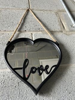 Hanging Heart Mirror 