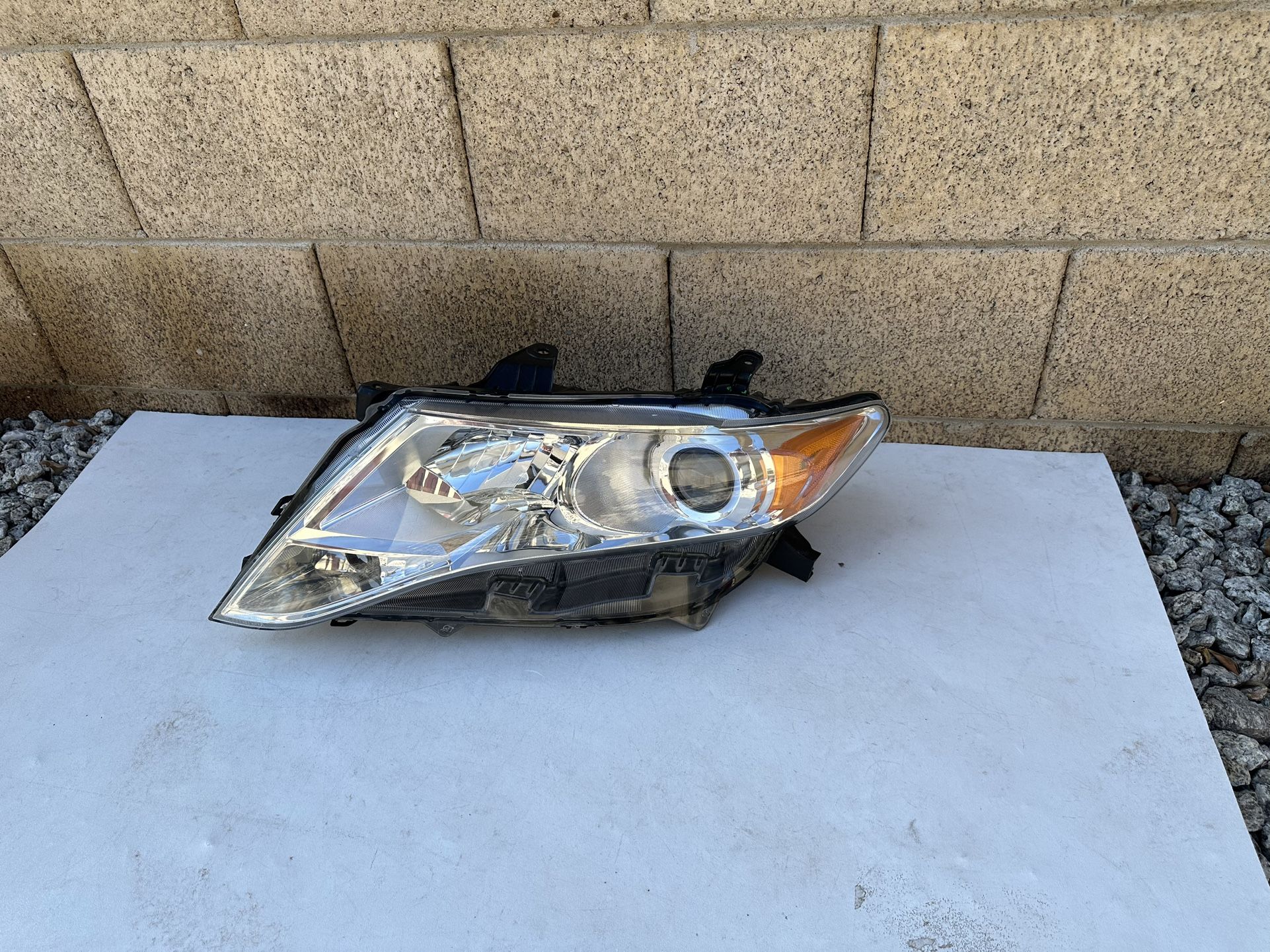 Toyota Venza Headlight 2009 - 2016, Toyota Venza Headlamp, Driver Side, OEM Original Toyota