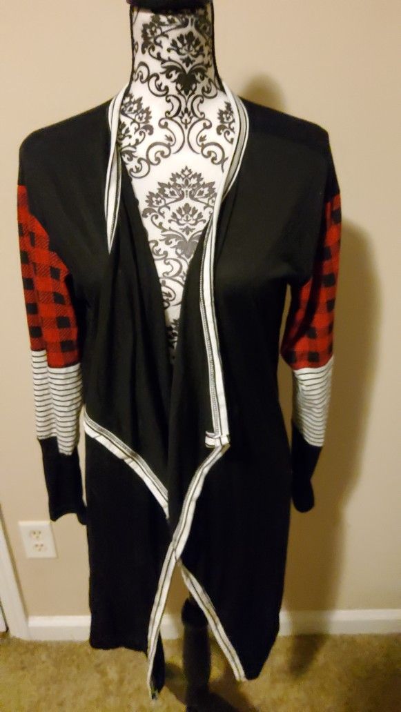 Grace and Emma Black Multi Print Cardigan Size Small/Medium