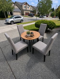 Table w/Four Chairs