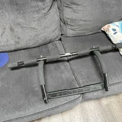 Pull Up Bar