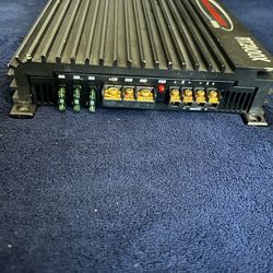 Mtx Thunder Usa RT2400X powerful amplifier (3) 30amp fuses will push subs and or speakers full range or highs