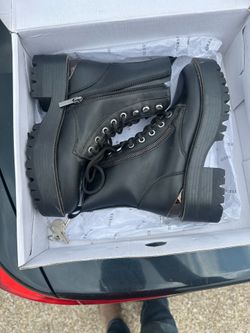 Boots from guess