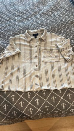 XL BCX Juniors Cream Striped Relaxed Fit Button-Up Shirt