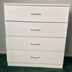 Cute White Dresser for Sale in Simi Valley, CA - OfferUp
